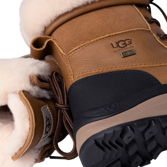 UGG Adirondack III Boot - Picture 3 of 4